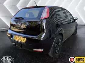 Fiat Punto (2013) thumbnail 3