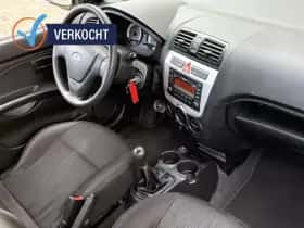 Kia Picanto (2008) thumbnail 4