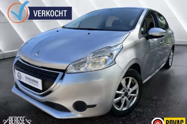 Peugeot 208 (2013) thumbnail 1