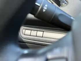 Peugeot 208 (2013) thumbnail 16