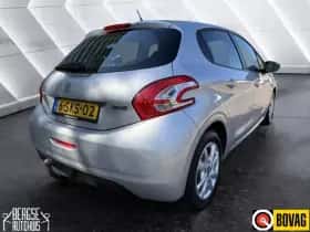 Peugeot 208 (2013) thumbnail 3