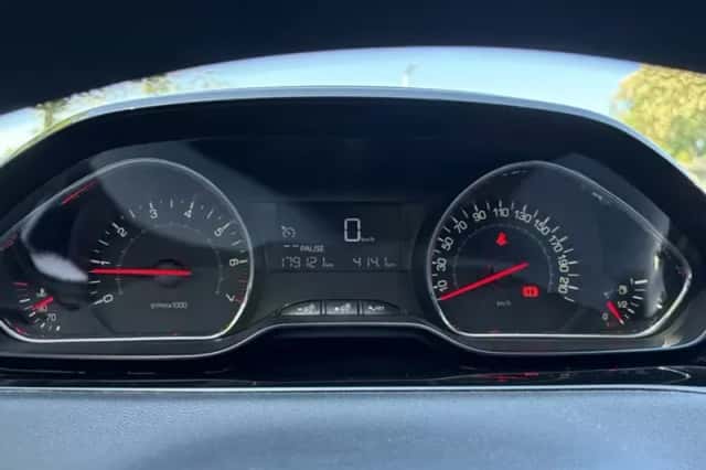 Peugeot 208 (2013) thumbnail 22