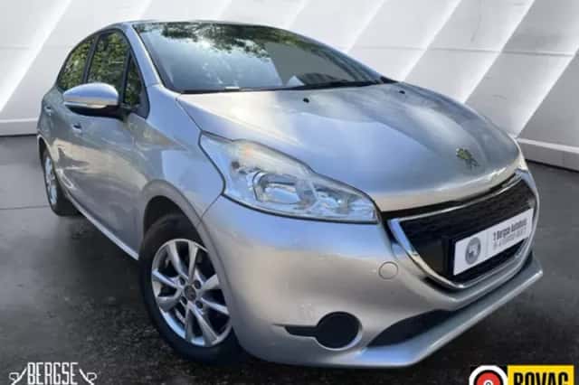 Peugeot 208 (2013) thumbnail 4