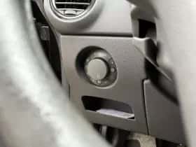 Opel Corsa (2008) thumbnail 15
