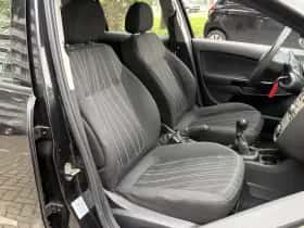 Opel Corsa (2008) thumbnail 17