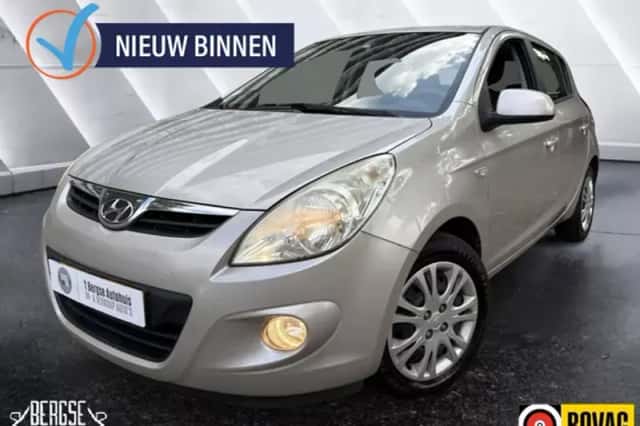 Hyundai i20 (2009) thumbnail 1