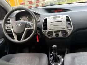 Hyundai i20 (2009) thumbnail 2