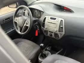 Hyundai i20 (2009) thumbnail 19