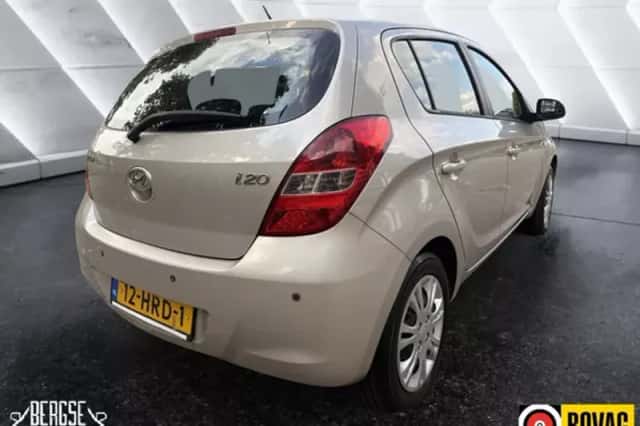 Hyundai i20 (2009) thumbnail 3