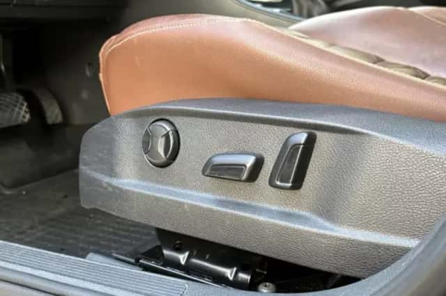Volkswagen Golf (2013) thumbnail 15