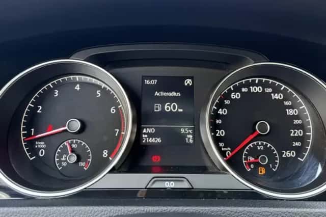 Volkswagen Golf (2013) thumbnail 23