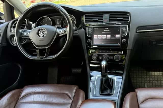Volkswagen Golf (2013) thumbnail 7