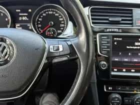 Volkswagen Golf (2013) thumbnail 9