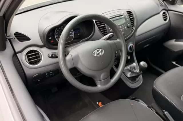 Hyundai i10 (2011) thumbnail 2
