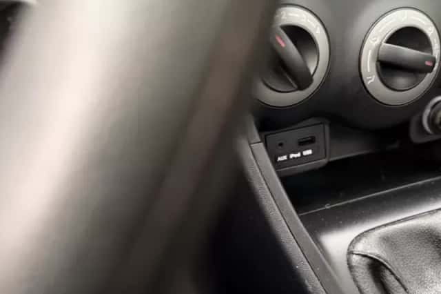 Hyundai i10 (2011) thumbnail 11