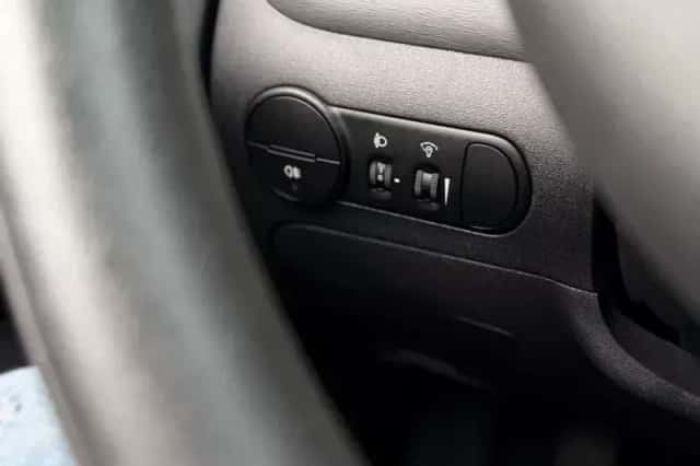Hyundai i10 (2011) thumbnail 12
