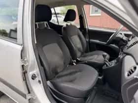 Hyundai i10 (2011) thumbnail 16