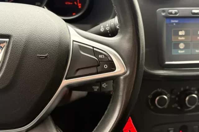 Dacia Logan (2017) thumbnail 10