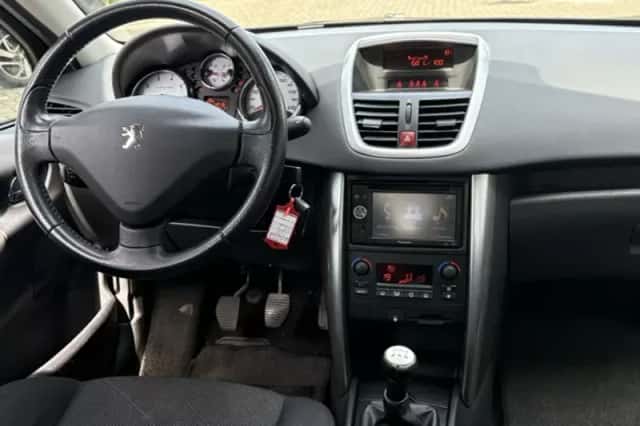 Peugeot 207 (2009) thumbnail 2