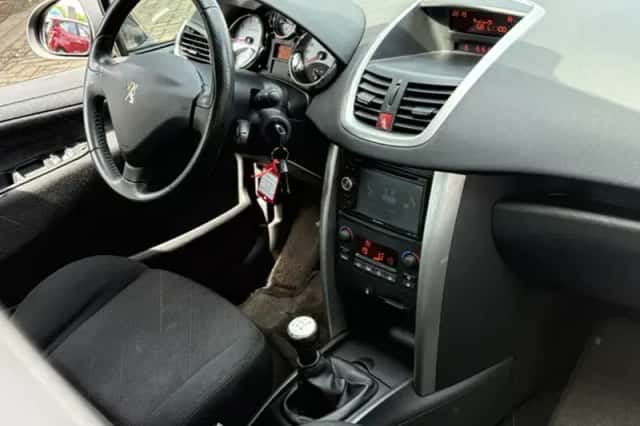 Peugeot 207 (2009) thumbnail 21