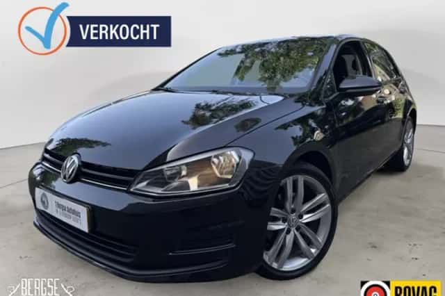 Volkswagen Golf (2013) thumbnail 1