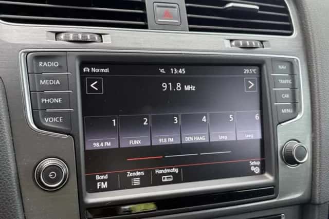 Volkswagen Golf (2013) thumbnail 11