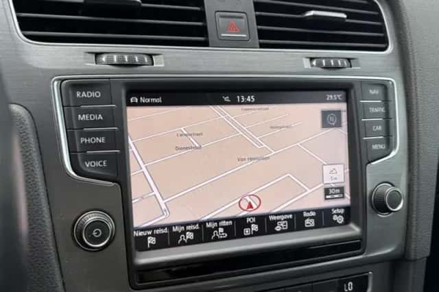 Volkswagen Golf (2013) thumbnail 12