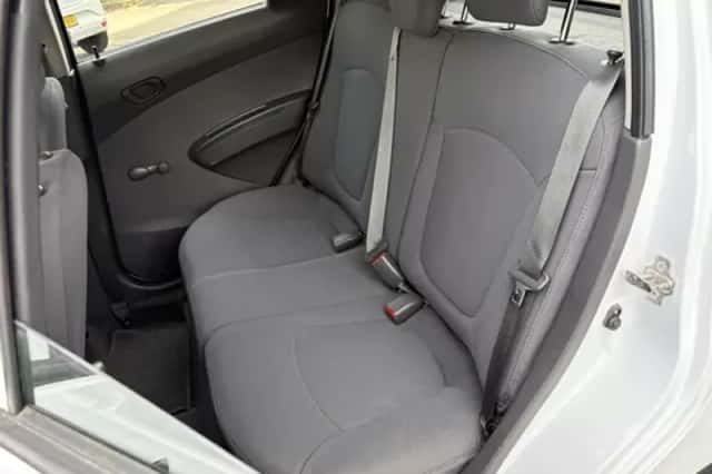 Chevrolet Spark (2011) thumbnail 15