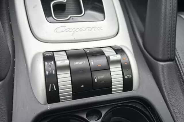 Porsche Cayenne (2008) thumbnail 15