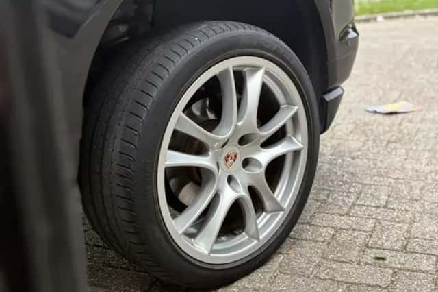 Porsche Cayenne (2008) thumbnail 21