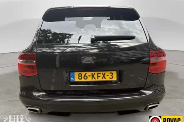 Porsche Cayenne (2008) thumbnail 6