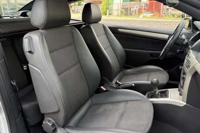 Opel Astra (2007) thumbnail 19