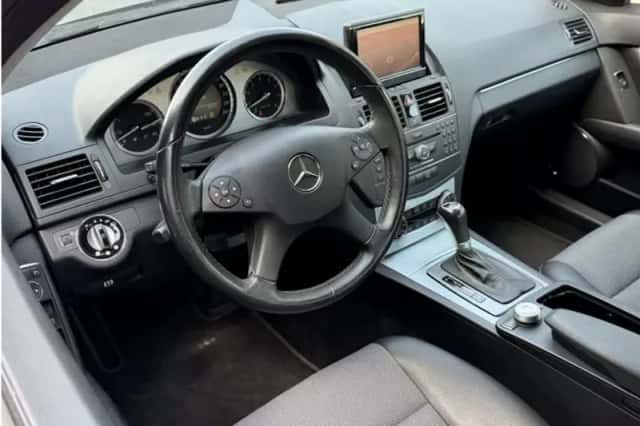 Mercedes-Benz C-Klasse (2009) thumbnail 2