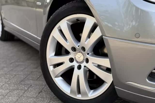 Mercedes-Benz C-Klasse (2009) thumbnail 22