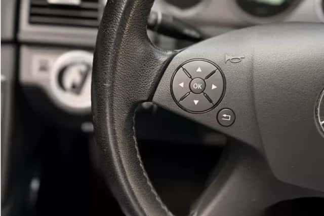 Mercedes-Benz C-Klasse (2009) thumbnail 9