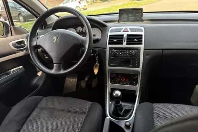 Peugeot 307 (2006) thumbnail 2