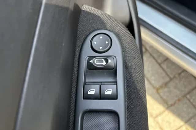 Peugeot 307 (2006) thumbnail 16