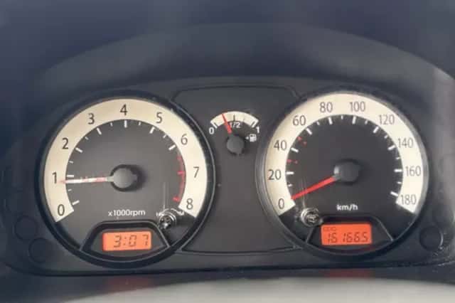 Kia Picanto (2010) thumbnail 17