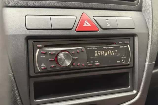 Kia Picanto (2010) thumbnail 9