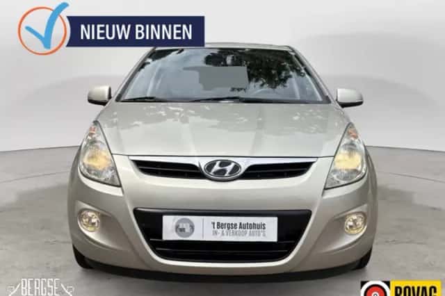 Hyundai i20 (2011) thumbnail 5