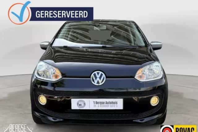 Volkswagen Up! (2014) thumbnail 4