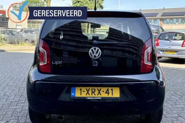 Volkswagen Up! (2014) thumbnail 6