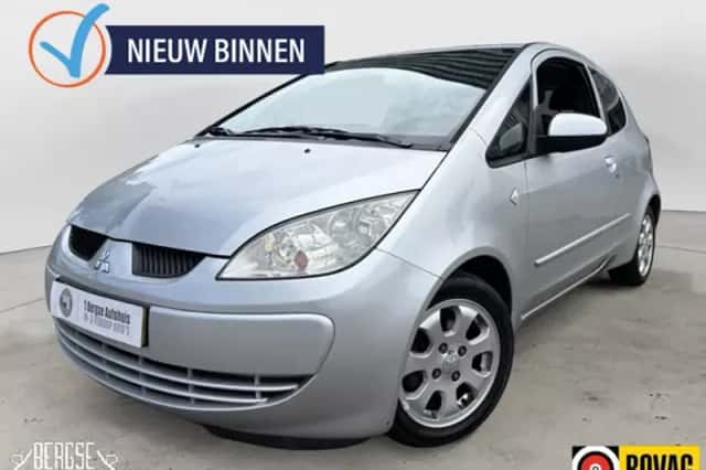 Mitsubishi Colt (2006) thumbnail 1
