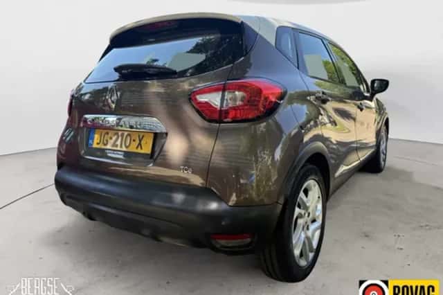 Renault Captur (2015) thumbnail 3