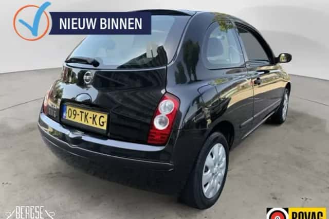 Nissan Micra (2006) thumbnail 3