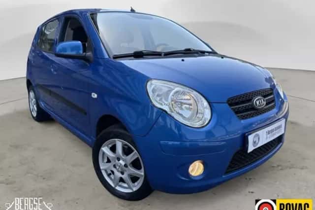 Kia Picanto (2010) thumbnail 4