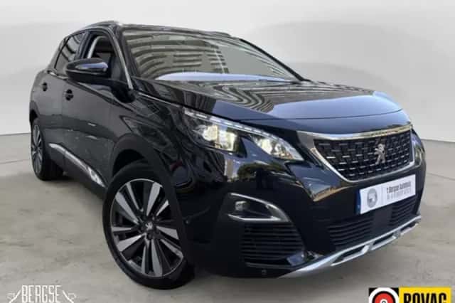 Peugeot 3008 (2019) thumbnail 4