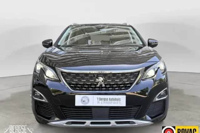 Peugeot 3008 (2019) thumbnail 5