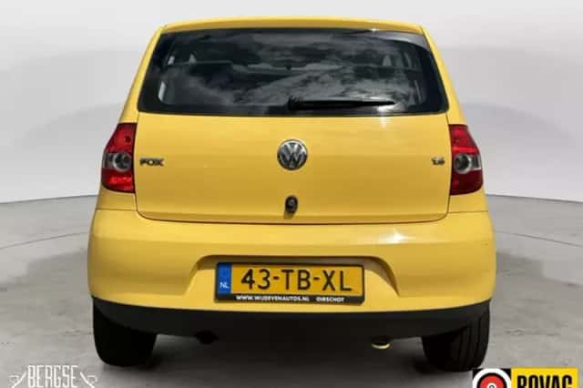 Volkswagen Fox (2006) thumbnail 6
