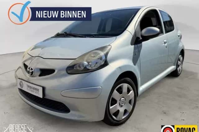 Toyota Aygo (2007) thumbnail 1